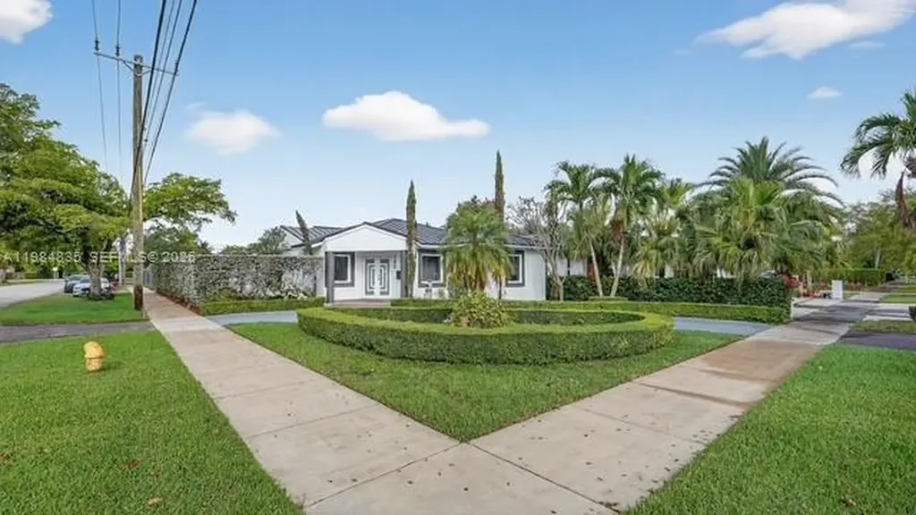 588 Mokena Drive Miami Springs FL 33166