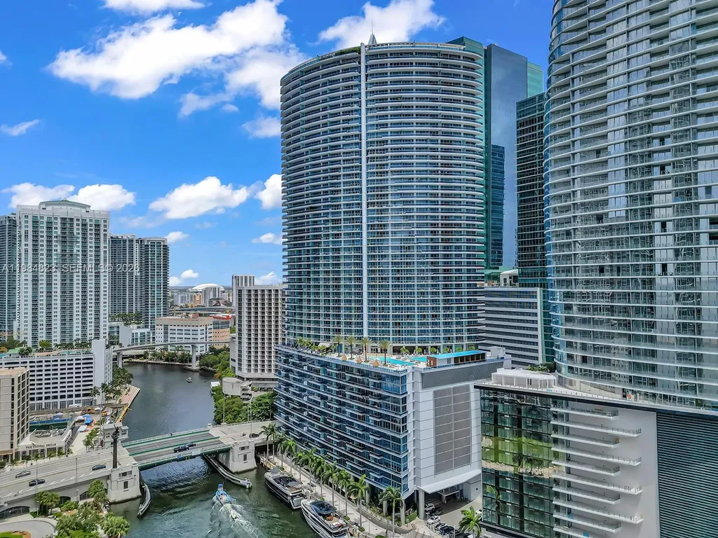 200 Biscayne Boulevard Way Miami FL 33131