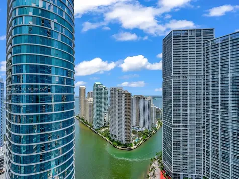200 Biscayne Boulevard Way Miami FL 33131