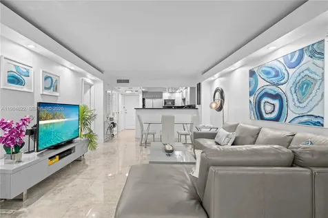 3675 N Country Club Drive Aventura FL 33180