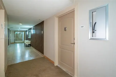 3675 N Country Club Drive Aventura FL 33180