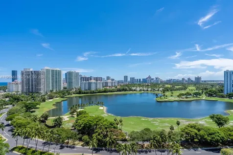 3675 N Country Club Drive Aventura FL 33180