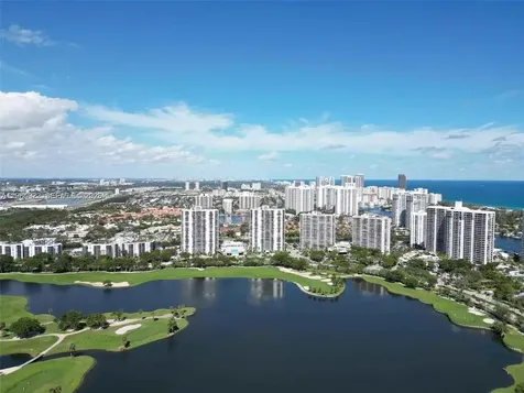 3675 N Country Club Drive Aventura FL 33180