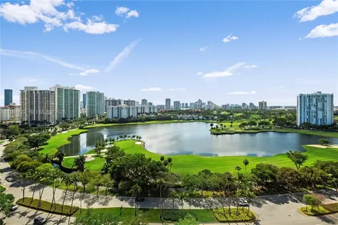 3675 N Country Club Drive Aventura FL 33180