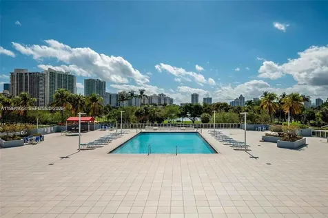 3675 N Country Club Drive Aventura FL 33180