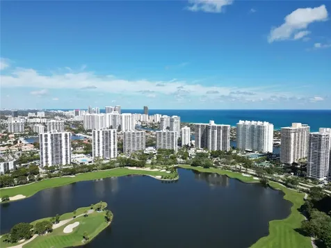 3675 N Country Club Drive Aventura FL 33180