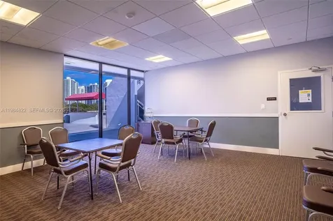3675 N Country Club Drive Aventura FL 33180