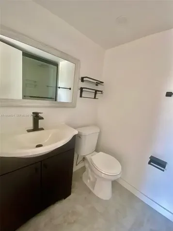 8975 Palm Tree Lane Pembroke Pines FL 33024