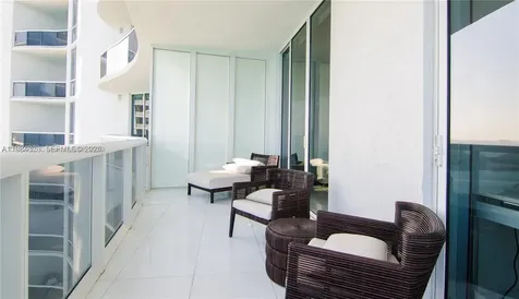 15811 Collins Avenue Sunny Isles Beach FL 33160