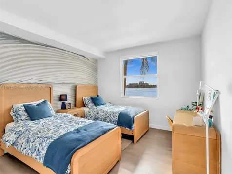 17150 N Bay Road Sunny Isles Beach FL 33160