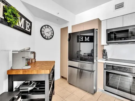 17150 N Bay Road Sunny Isles Beach FL 33160