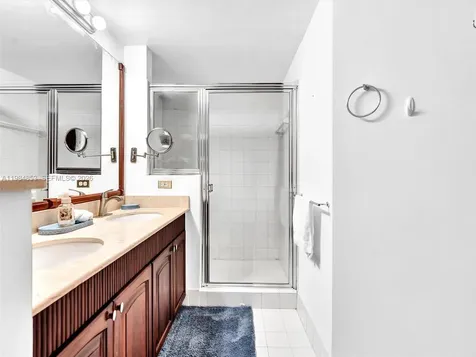 17150 N Bay Road Sunny Isles Beach FL 33160