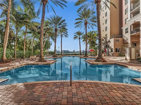 17150 N Bay Road Sunny Isles Beach FL 33160