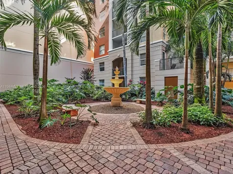 17150 N Bay Road Sunny Isles Beach FL 33160