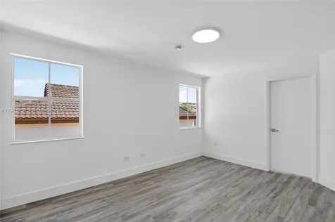 11776 SW 90th Terrace Miami FL 33186