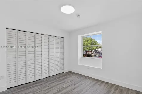 11776 SW 90th Terrace Miami FL 33186