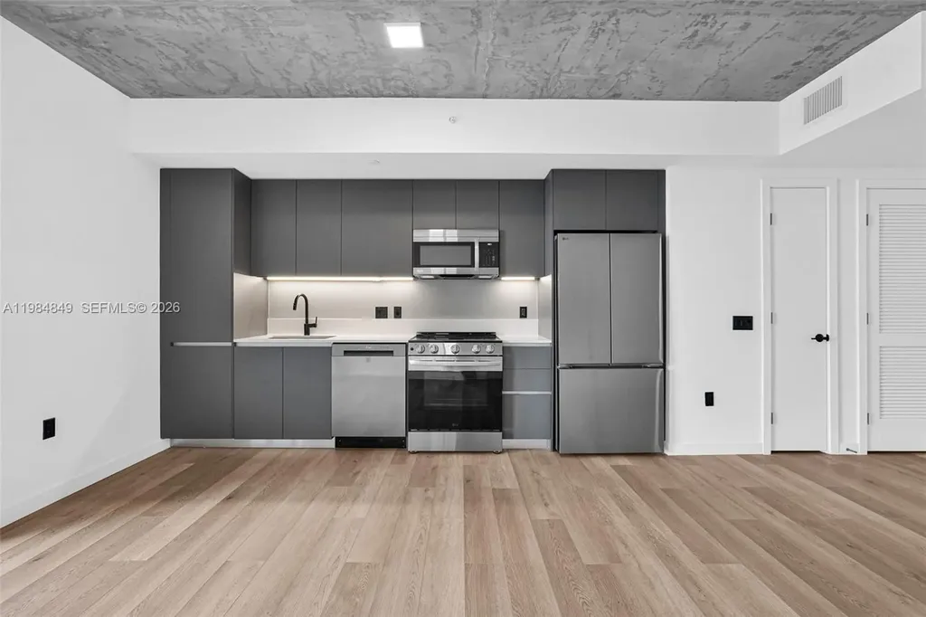 307 SW 5th Street Fort Lauderdale FL 33315