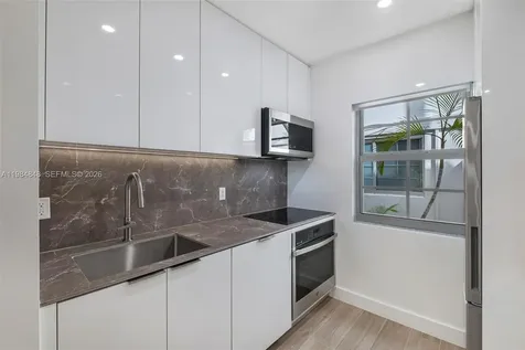 1610 Michigan Avenue Miami Beach FL 33139