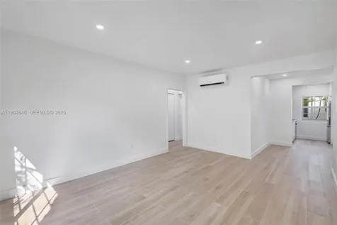 1610 Michigan Avenue Miami Beach FL 33139