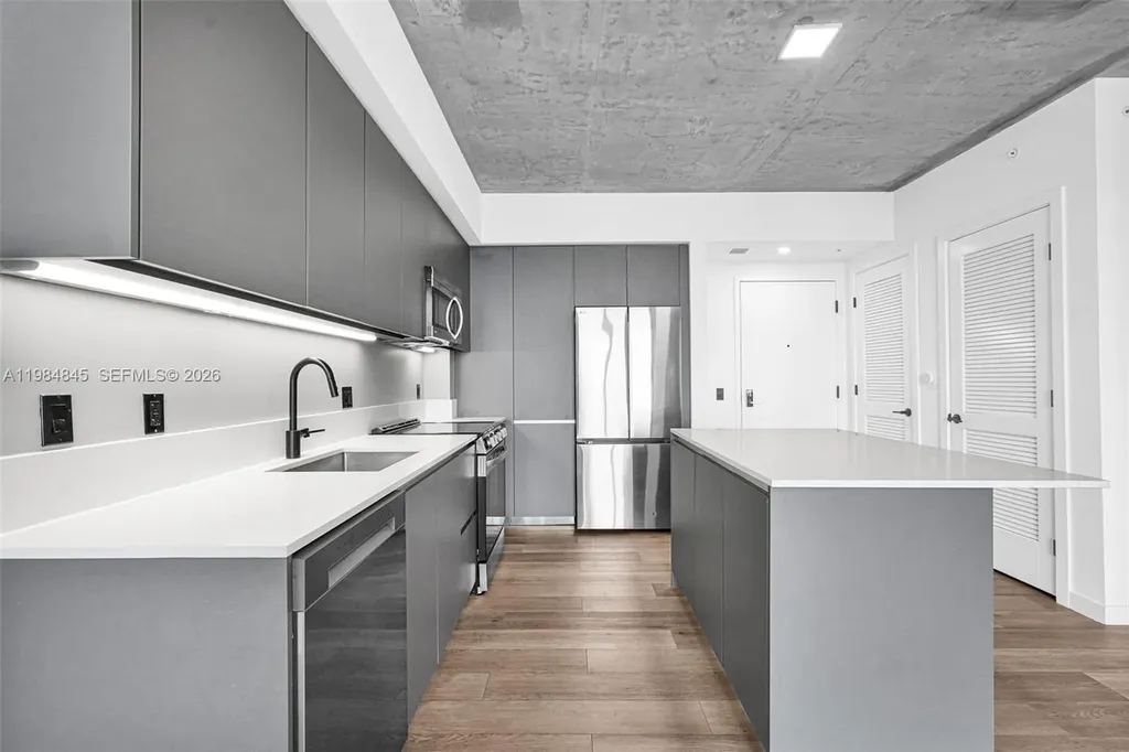 307 SW 5th Street Fort Lauderdale FL 33315
