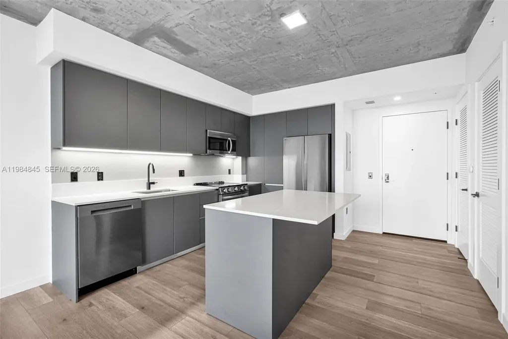 307 SW 5th Street Fort Lauderdale FL 33315