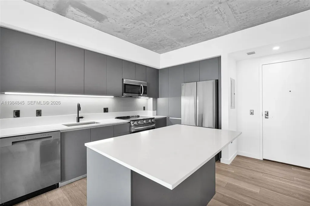 307 SW 5th Street Fort Lauderdale FL 33315