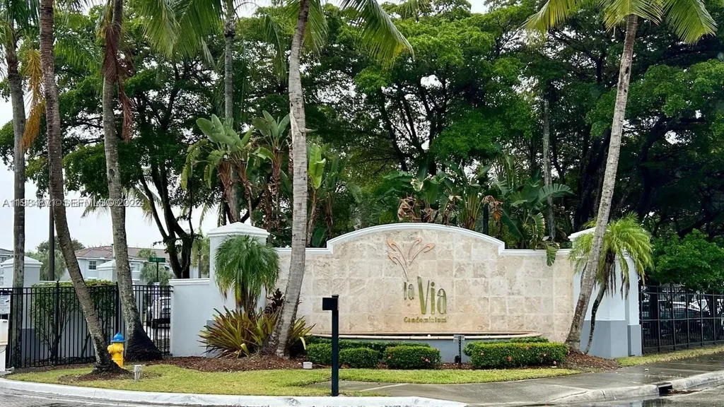 155 NW 96th Terrace Pembroke Pines FL 33024