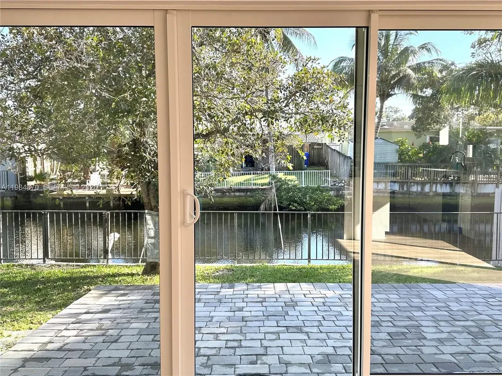 3042 Hayes Street Hollywood FL 33021