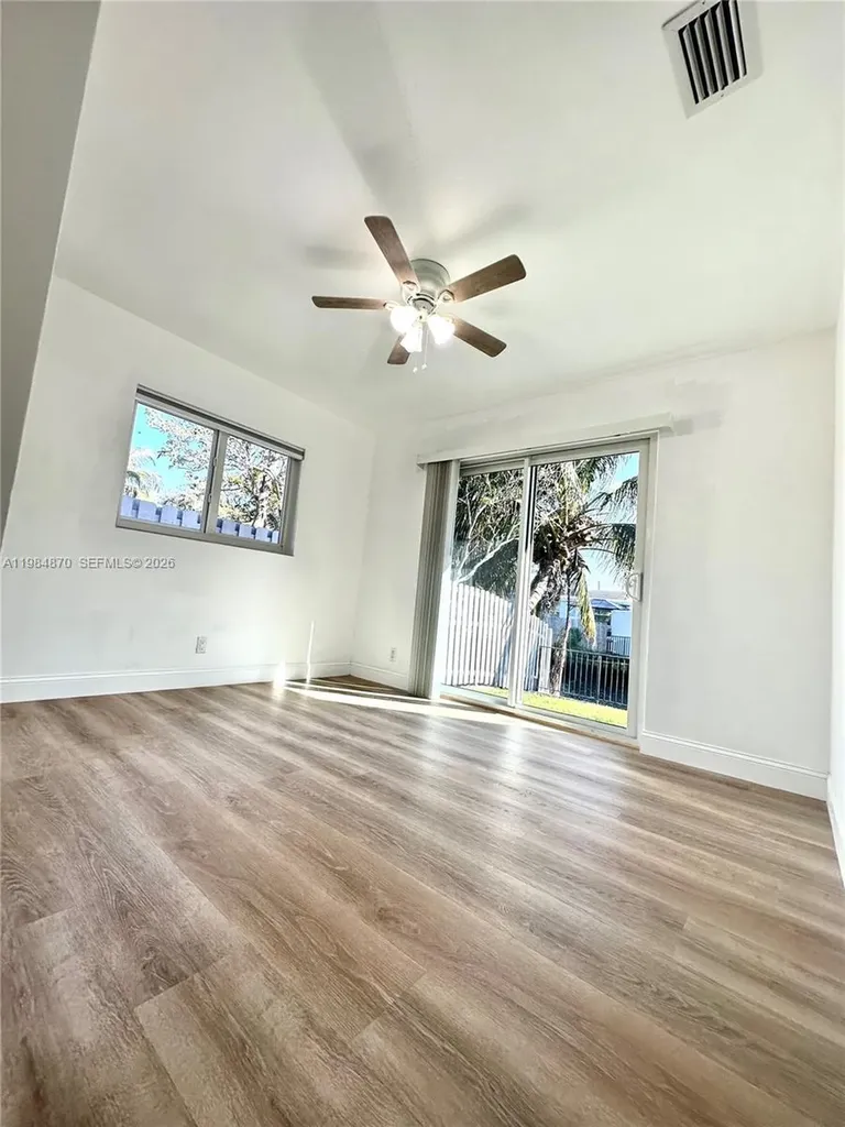 3042 Hayes Street Hollywood FL 33021