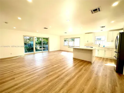 3042 Hayes Street Hollywood FL 33021