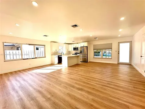3042 Hayes Street Hollywood FL 33021