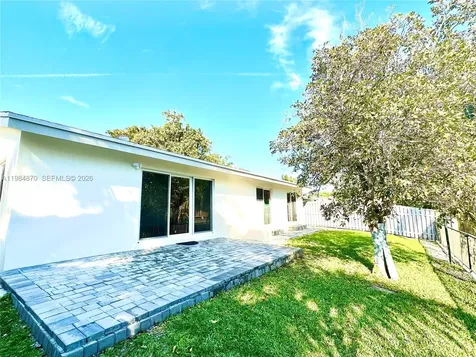 3042 Hayes Street Hollywood FL 33021