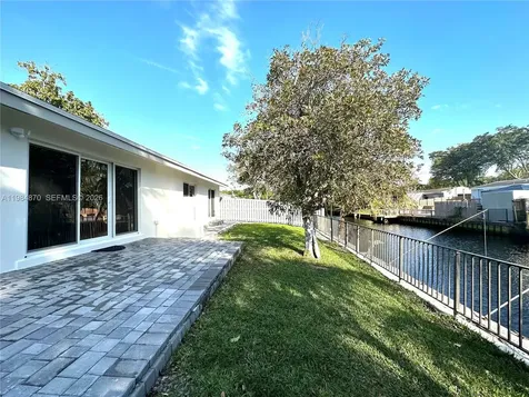 3042 Hayes Street Hollywood FL 33021