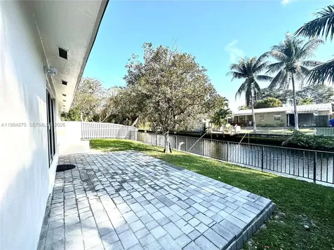 3042 Hayes Street Hollywood FL 33021