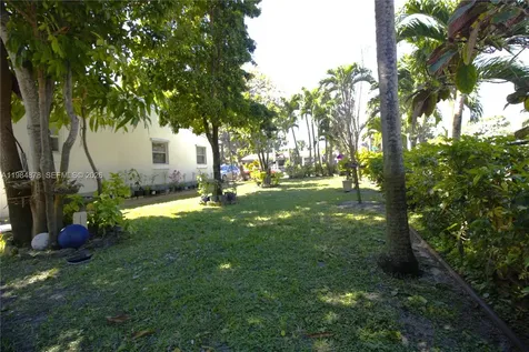 1142 NW 2nd Avenue Fort Lauderdale FL 33311