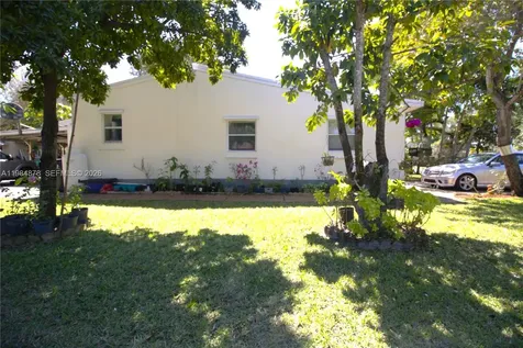 1142 NW 2nd Avenue Fort Lauderdale FL 33311