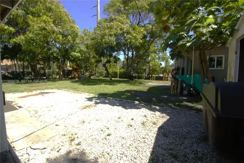 1142 NW 2nd Avenue Fort Lauderdale FL 33311