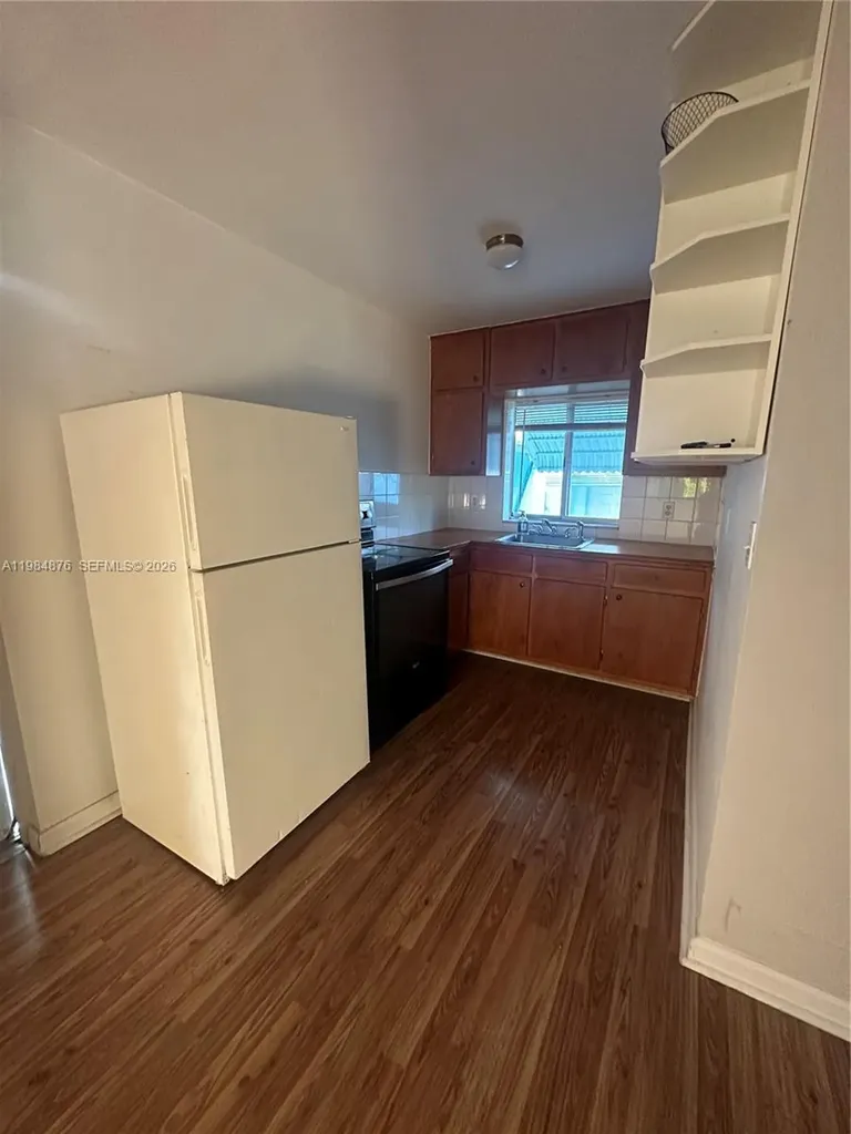 5743 Lincoln Street Hollywood FL 33021