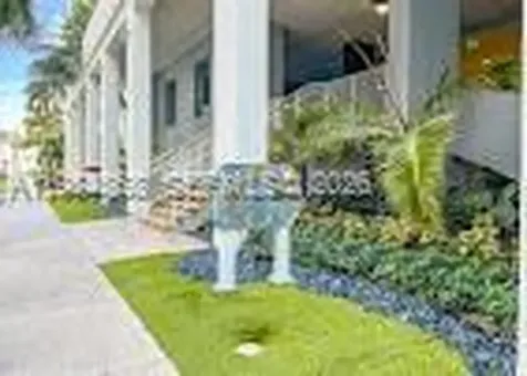 170 SE 14 Street Miami FL 33131