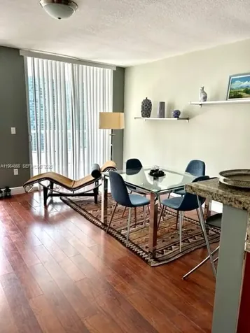 170 SE 14 Street Miami FL 33131