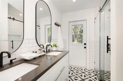6841 SW 130th Terrace Pinecrest FL 33156