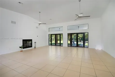 6841 SW 130th Terrace Pinecrest FL 33156