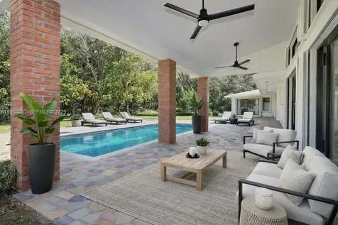 6841 SW 130th Terrace Pinecrest FL 33156