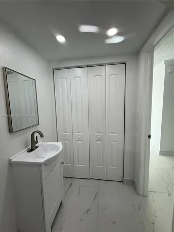 9365 Fontainebleau Boulevard Miami FL 33172