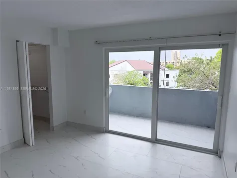9365 Fontainebleau Boulevard Miami FL 33172