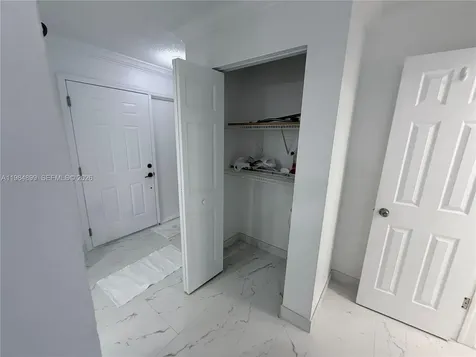 9365 Fontainebleau Boulevard Miami FL 33172