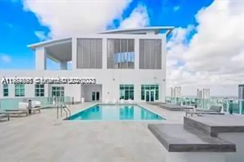 133 NE 2nd Avenue Miami FL 33132