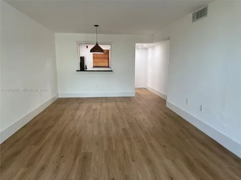 10425 SW 112th Avenue Miami FL 33176