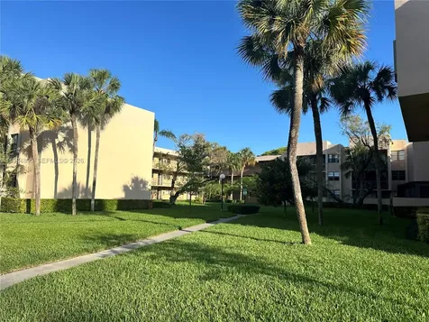 10425 SW 112th Avenue Miami FL 33176
