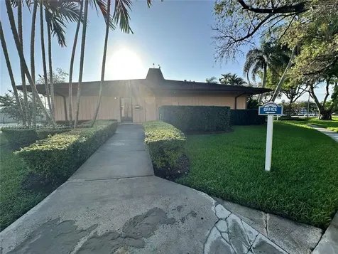 10425 SW 112th Avenue Miami FL 33176
